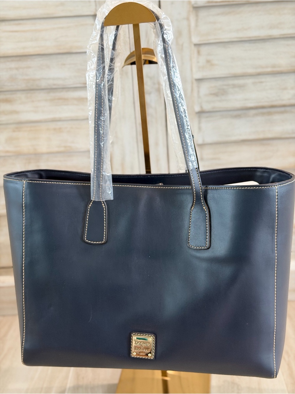 NWT Dooney & Bourke Wexford Large Ashton Tote Midnight Blue Leather